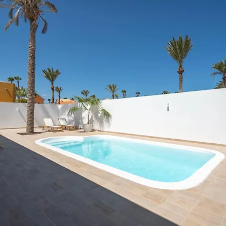 Tropico - Design House With Pool In Villa Corralejo
