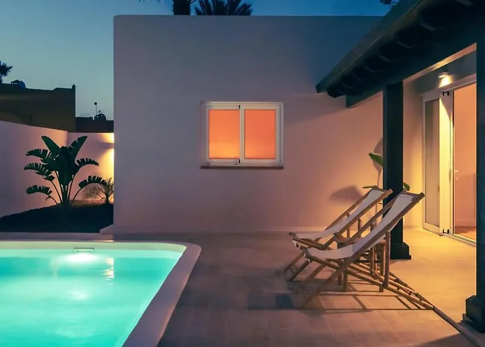 Tropico - Design With Pool In - By Luna コラレホ